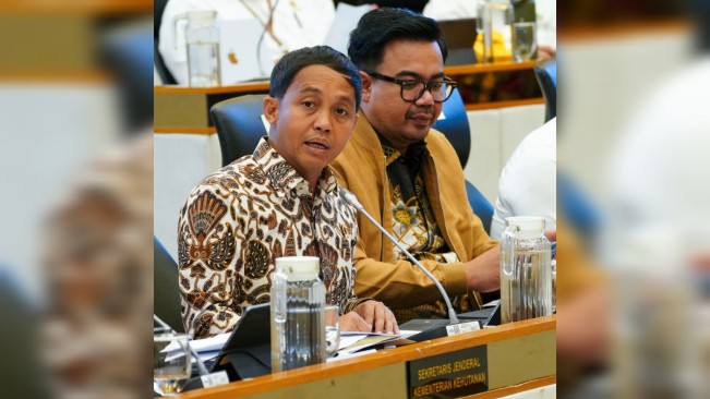 Menteri Kehutanan Raja Juli Antoni. [Instagram]